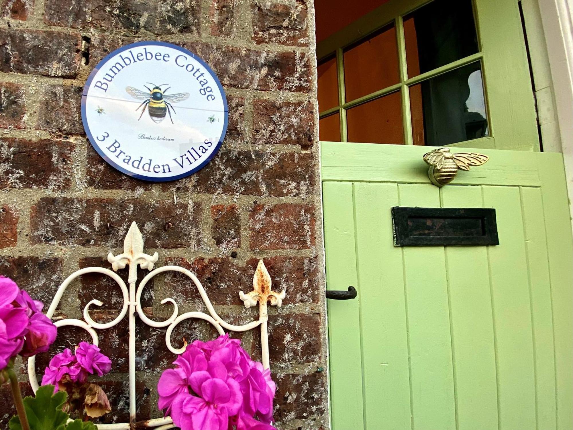 Bumblebee Cottage - Cosy Cottage In Area Of Outstanding Natural Beauty Hemel Hempstead Exterior foto